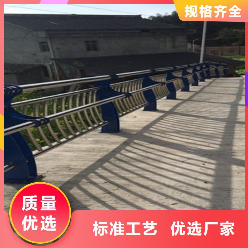 【防撞立柱公路护栏选择大厂家省事省心】经久耐用