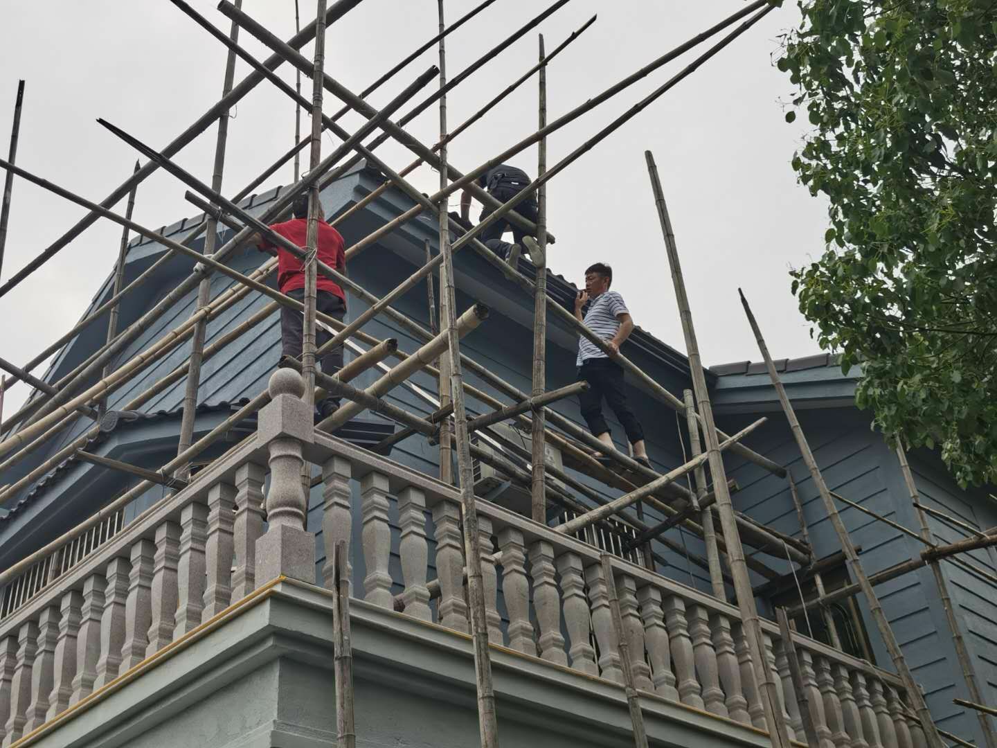 发货及时的金属雨水管 纯铜雨水管 别墅铝合金檐槽经销商